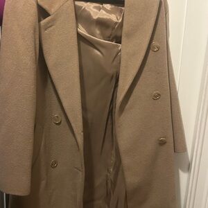 Elegant Tan Women's Coat